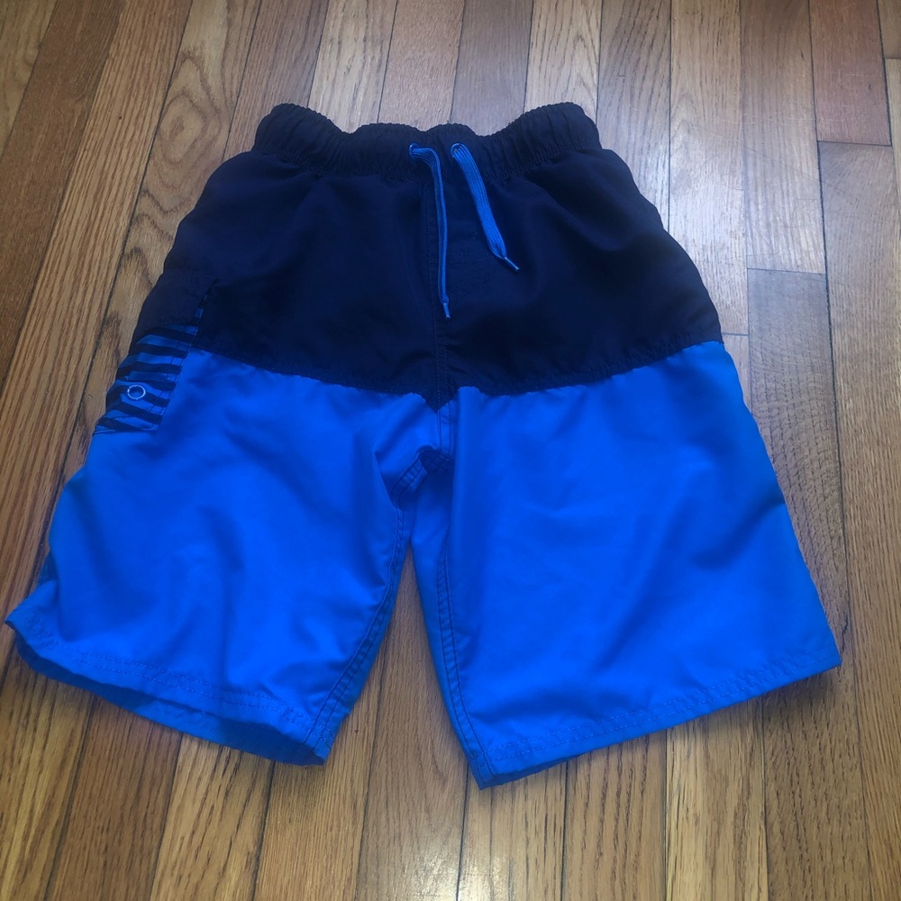Boy’s Cat & Jack swim trunks